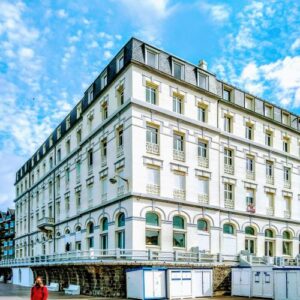 Oparadi "Le Luxueux" à Wimereux, "le grand hôtel" sur la digue